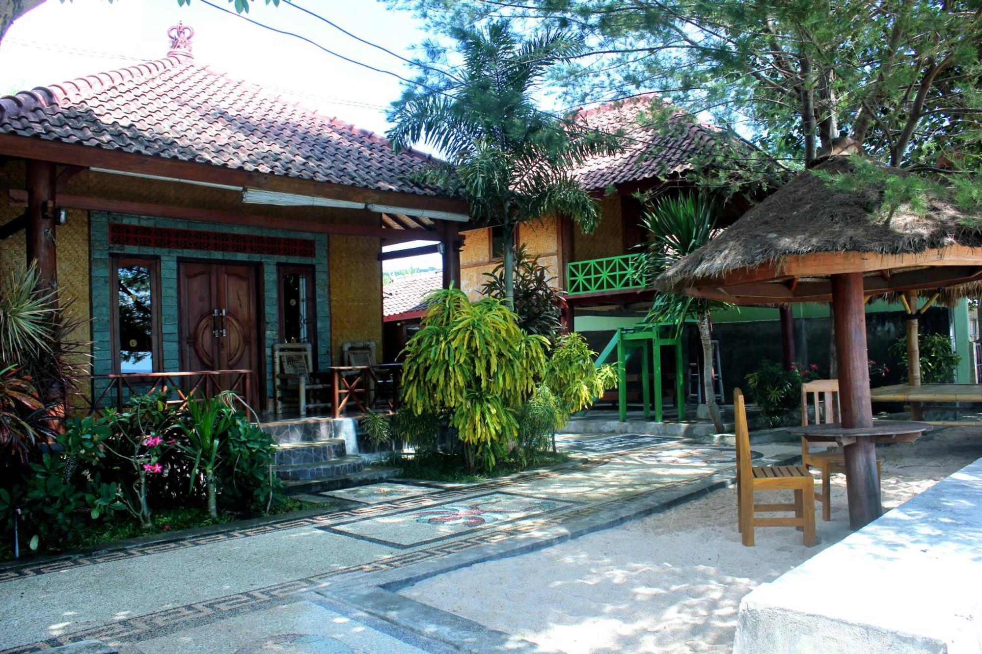 Krisna Bungalows And Restaurant Sekotong Exteriör bild