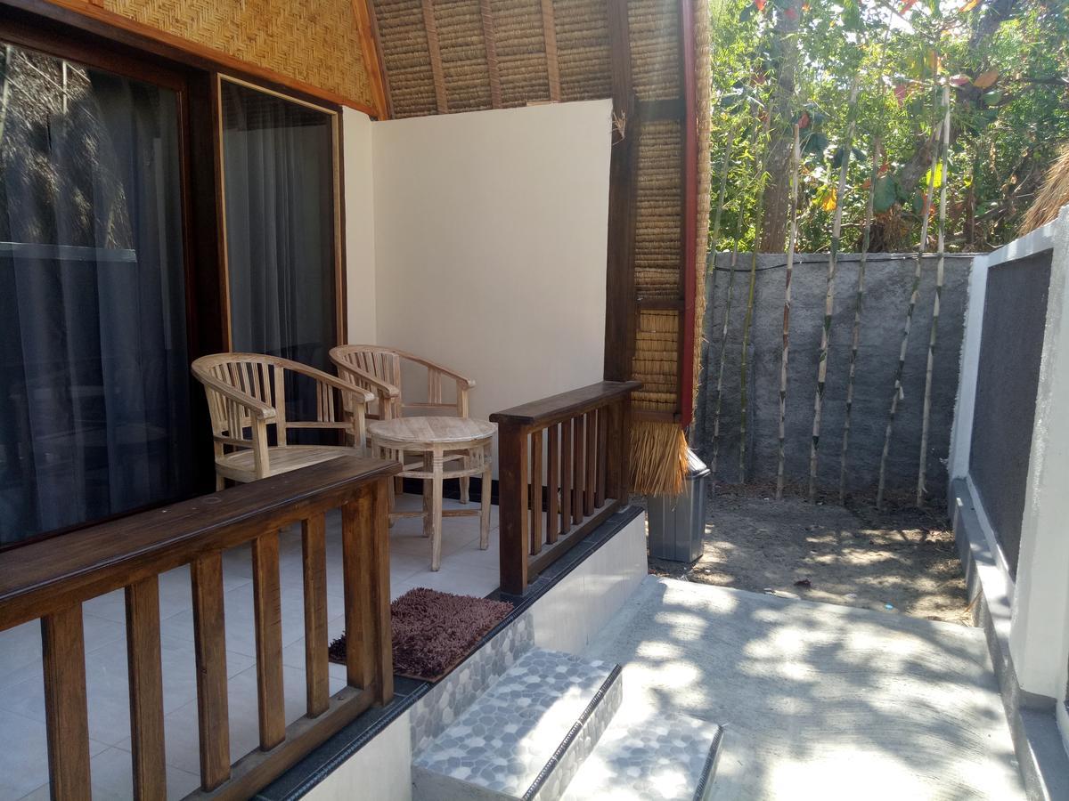 Krisna Bungalows And Restaurant Sekotong Exteriör bild